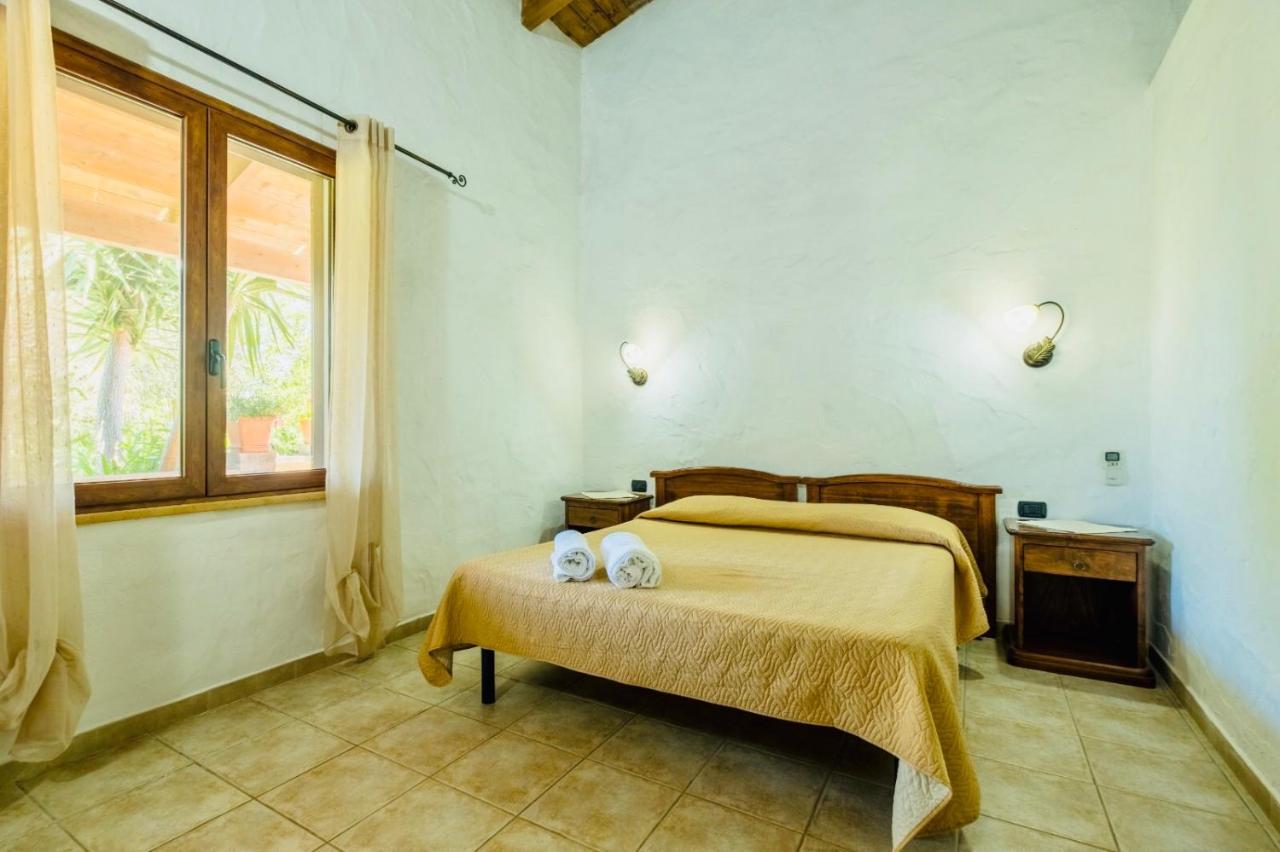 איגלסיאס Agriturismo Il Paradiso מראה חיצוני תמונה