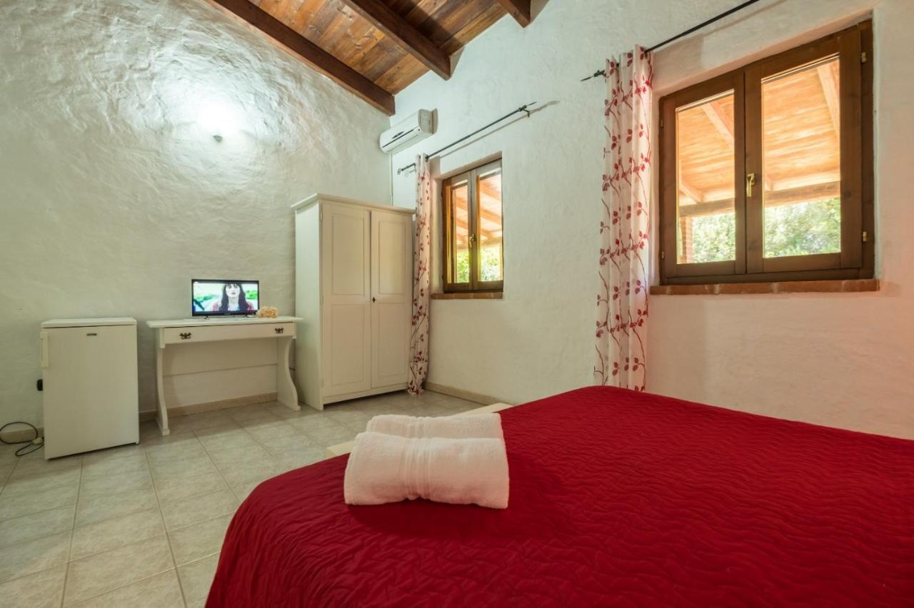 איגלסיאס Agriturismo Il Paradiso מראה חיצוני תמונה