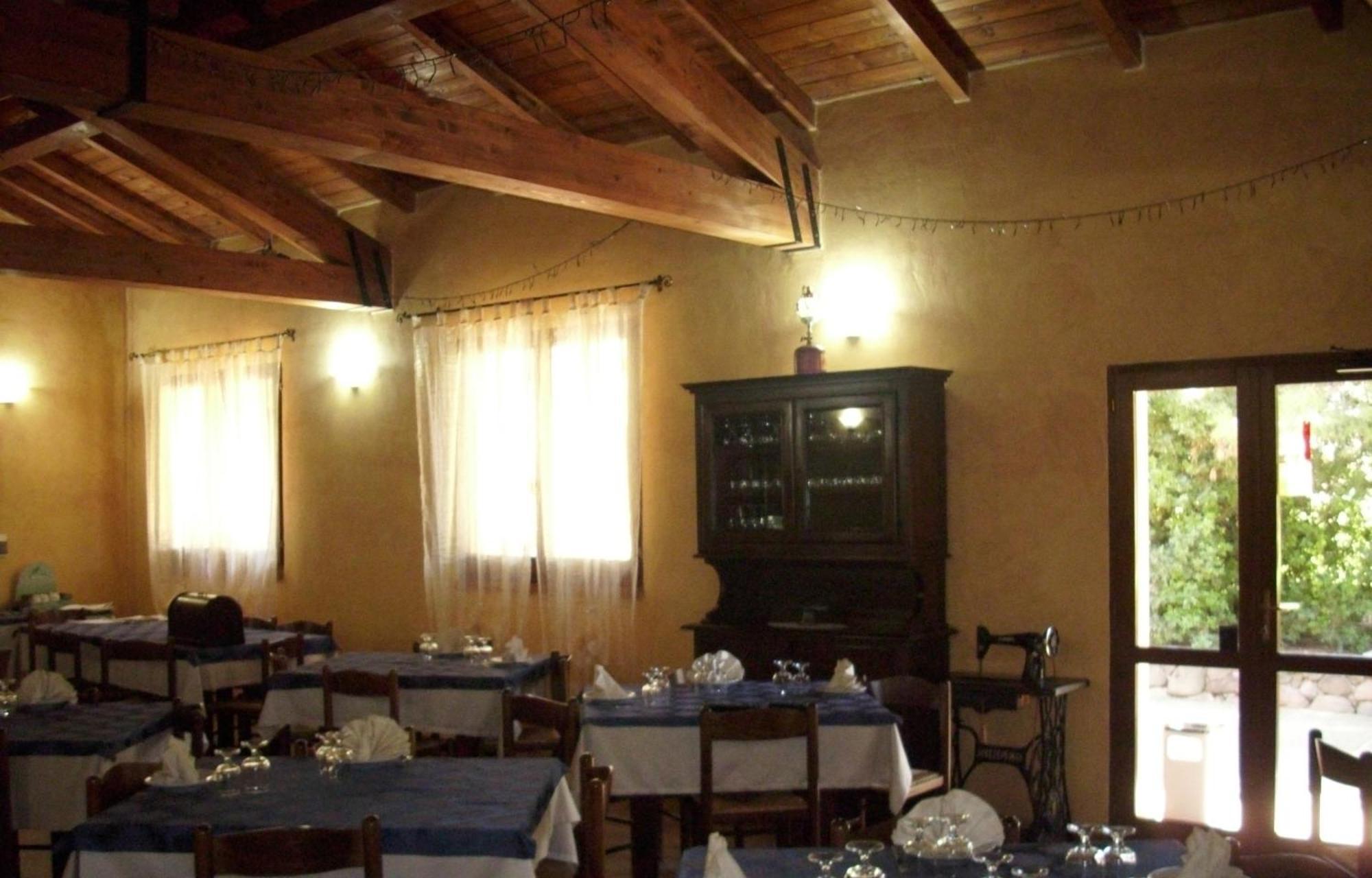 איגלסיאס Agriturismo Il Paradiso מראה חיצוני תמונה