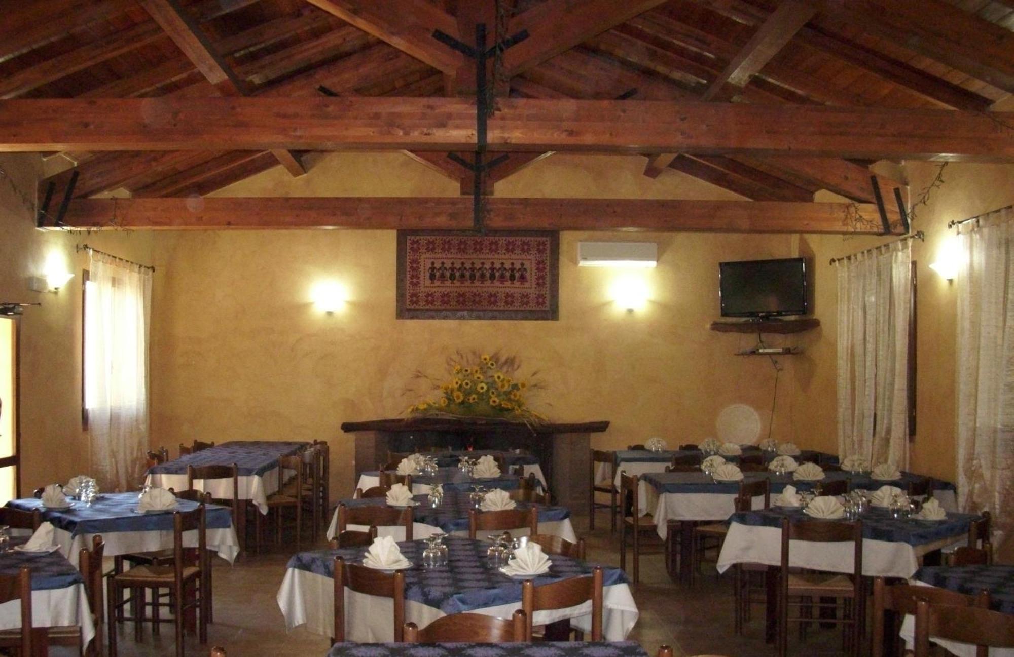 איגלסיאס Agriturismo Il Paradiso מראה חיצוני תמונה