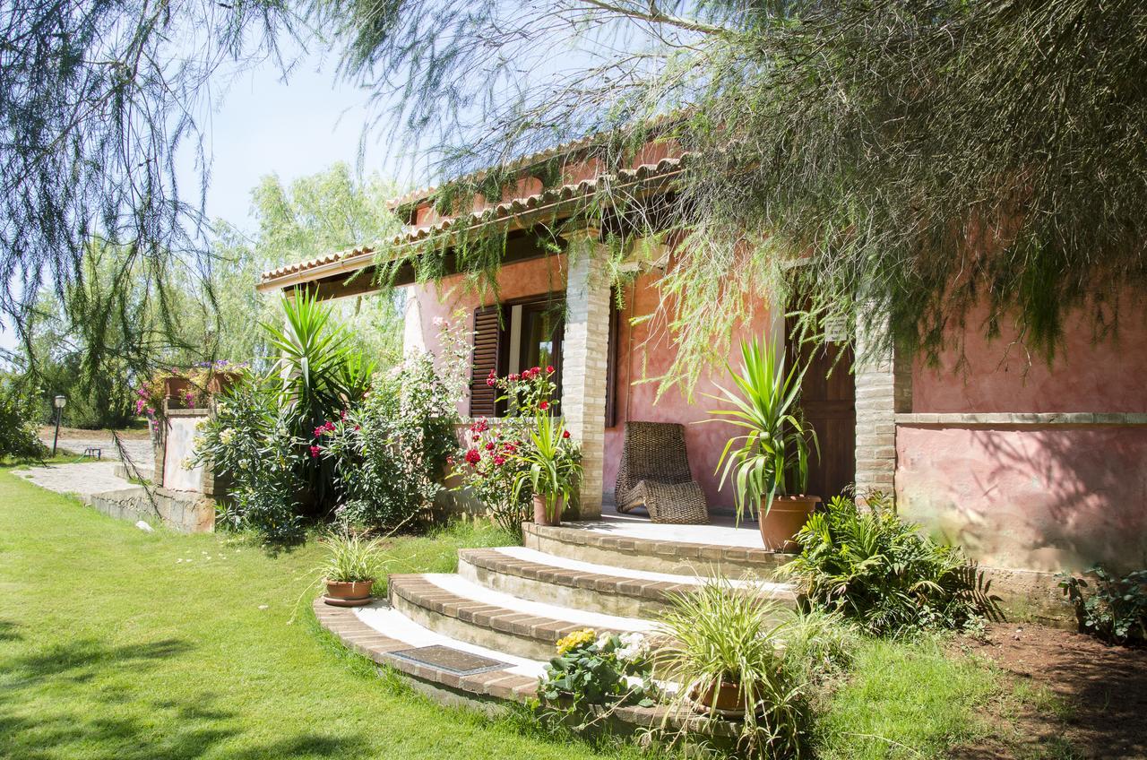 איגלסיאס Agriturismo Il Paradiso מראה חיצוני תמונה
