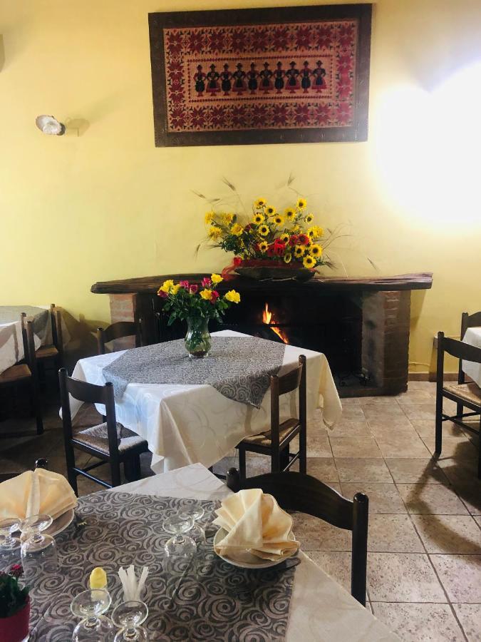 איגלסיאס Agriturismo Il Paradiso מראה חיצוני תמונה