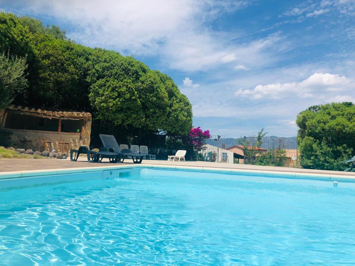 איגלסיאס Agriturismo Il Paradiso מראה חיצוני תמונה